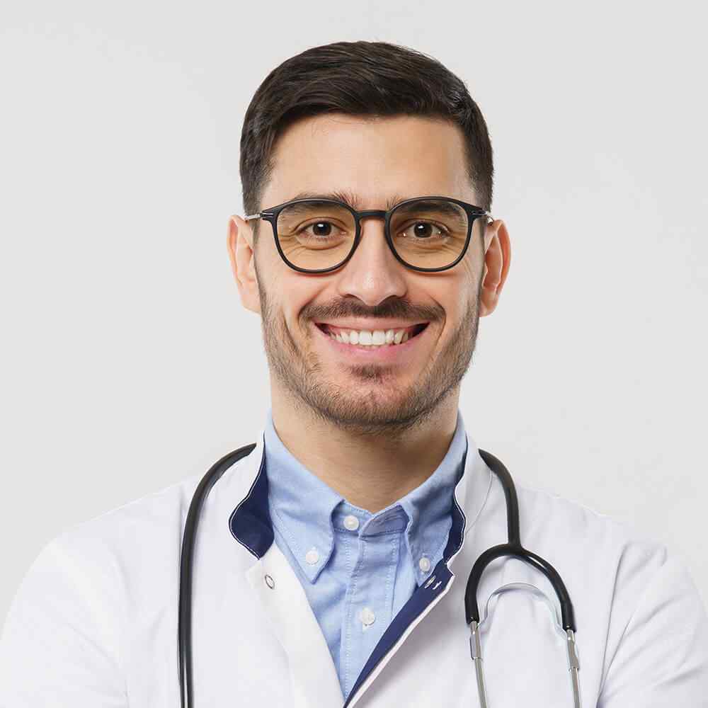 https://deltadermcare.com/wp-content/uploads/2021/08/team_04.jpg